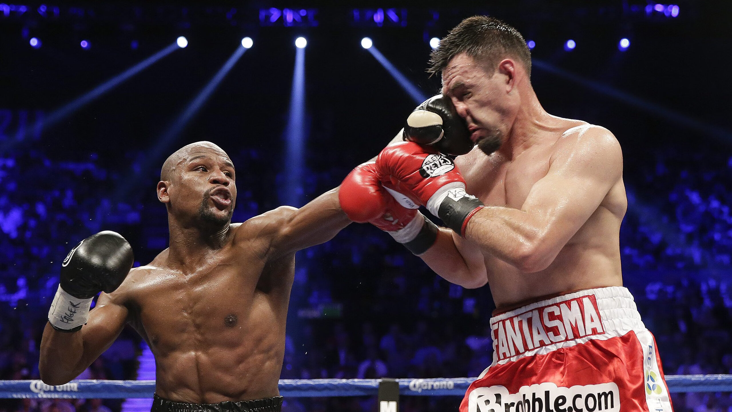 APP下载 LY Sports-包装工外接手连续两场破百码，外接包装手工活